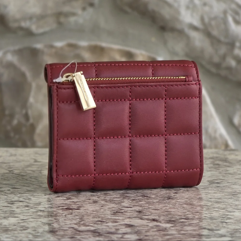 Michael Kors Jet Set Medium Envelope Trifold Wallet
